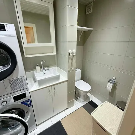3 Magamistoaga Korter Haaberstis 아파트