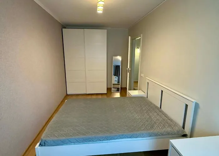 3 Magamistoaga Korter Haaberstis 아파트